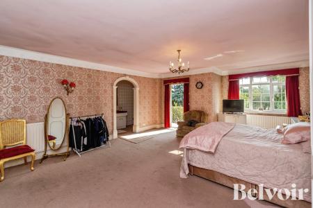 5 bedroom Detached house for sale in Cannock Road, Westcroft, Wolverhampton, WV10
