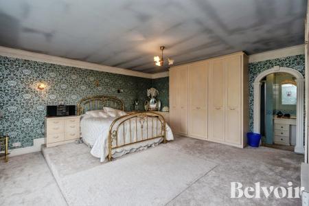 5 bedroom Detached house for sale in Cannock Road, Westcroft, Wolverhampton, WV10
