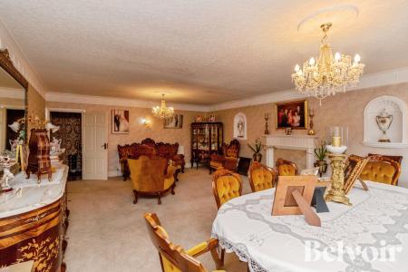 5 bedroom Detached house for sale in Cannock Road, Westcroft, Wolverhampton, WV10