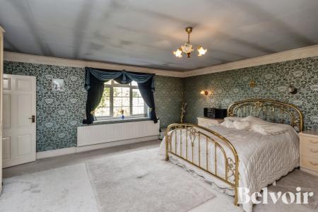 5 bedroom Detached house for sale in Cannock Road, Westcroft, Wolverhampton, WV10