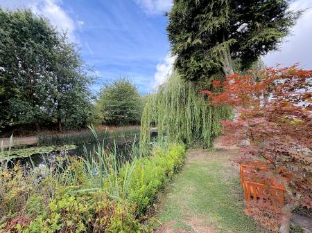 3 bedroom Semi-detached house for sale in Measham Way, Wednesfield, Wolverhampton, WV11