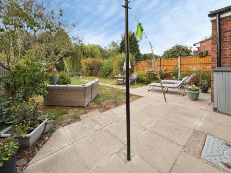 3 bedroom Semi-detached house for sale in Measham Way, Wednesfield, Wolverhampton, WV11