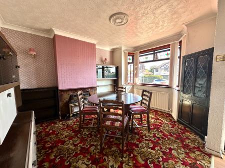 3 bedroom Semi-detached house for sale in Dilloways Lane, Wolverhampton, WV13
