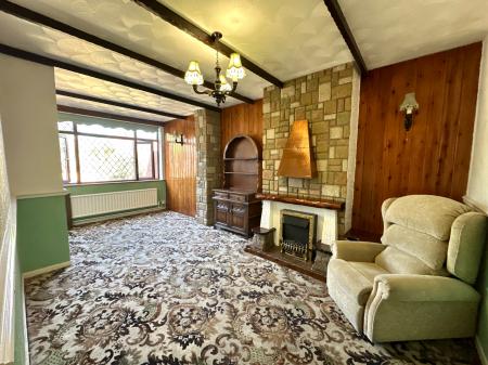 3 bedroom Semi-detached house for sale in Dilloways Lane, Wolverhampton, WV13