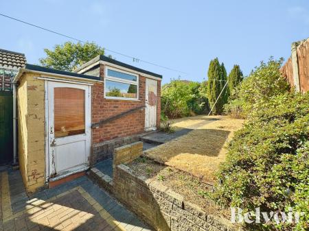 3 bedroom Semi-detached house for sale in Dilloways Lane, Wolverhampton, WV13