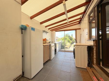 3 bedroom Semi-detached house for sale in Wimborne Road, Fallings Park, Wolverhampton, WV10