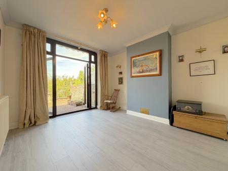 3 bedroom Semi-detached house for sale in Wimborne Road, Fallings Park, Wolverhampton, WV10