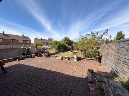 3 bedroom Semi-detached house for sale in Wimborne Road, Fallings Park, Wolverhampton, WV10