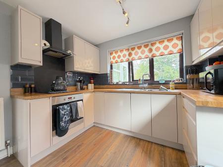 3 bedroom Semi-detached house for sale in Rosalind Grove, Wednesfield, Wolverhampton, WV11