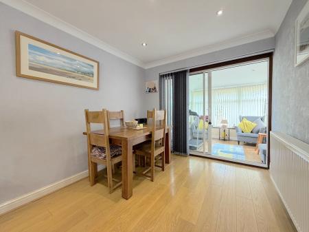 3 bedroom Semi-detached house for sale in Rosalind Grove, Wednesfield, Wolverhampton, WV11