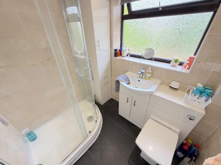 3 bedroom Semi-detached house for sale in Rosalind Grove, Wednesfield, Wolverhampton, WV11