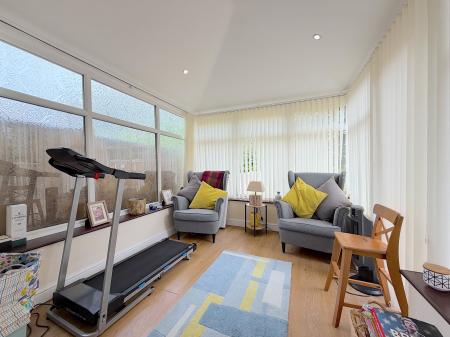 3 bedroom Semi-detached house for sale in Rosalind Grove, Wednesfield, Wolverhampton, WV11