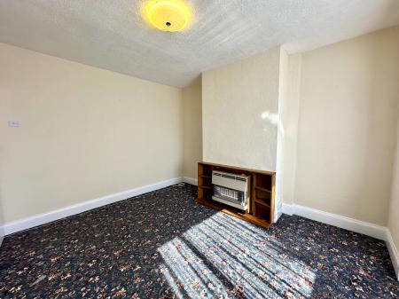 3 bedroom Semi-detached house for sale in Birmingham New Road, Wolverhampton, WV4
