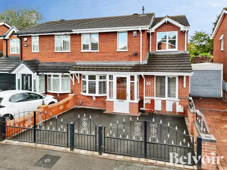 4 bedroom Semi-detached house for sale in Hawkswell Drive, Willenhall, Wolverhampton, WV13