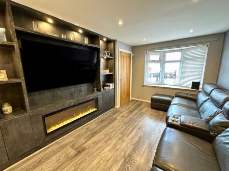 4 bedroom Semi-detached house for sale in Hawkswell Drive, Willenhall, Wolverhampton, WV13