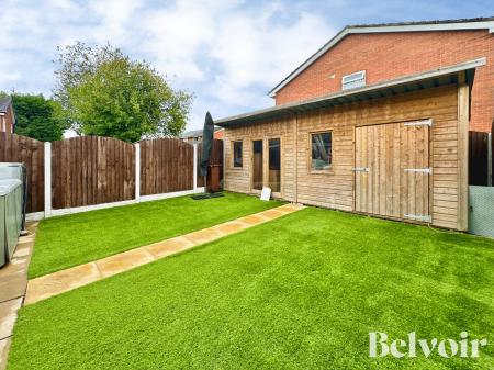 4 bedroom Semi-detached house for sale in Hawkswell Drive, Willenhall, Wolverhampton, WV13