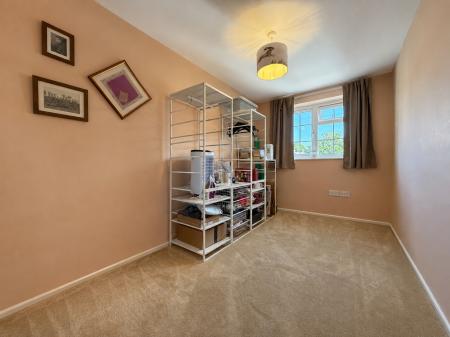 4 bedroom Semi-detached house for sale in Peach Road, Willenhall, Wolverhampton, WV12