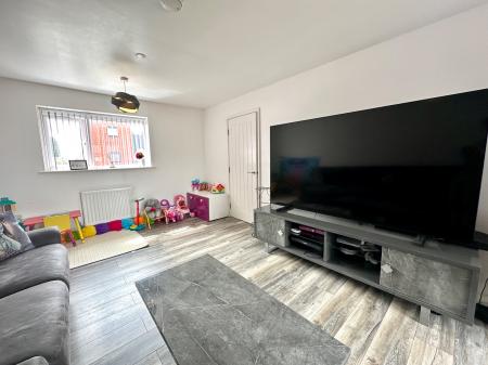 4 bedroom Town house for sale in Lancaster Drive, Wolverhampton, WV11