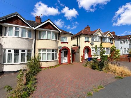Stourbridge Road, Russells Hall, Dudley, DY1
