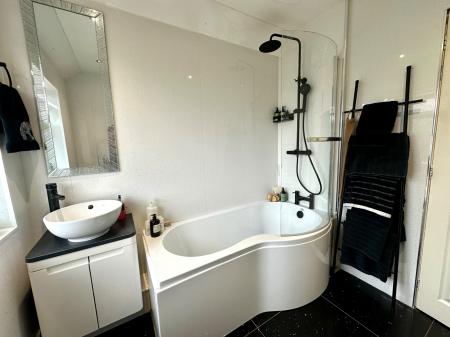 3 bedroom Semi-detached house for sale in Fairview Crescent, Wolverhampton, WV11