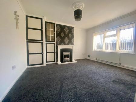 1 bedroom Maisonette to let in Lich Avenue, Wolverhampton, WV11