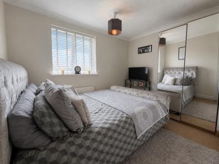 2 bedroom End of terrace house for sale in Exbury Close, Pendeford, Wolverhampton, WV9