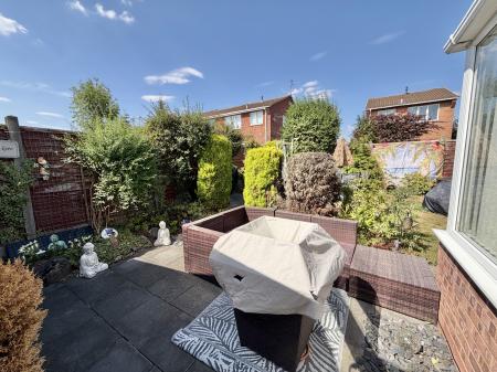 2 bedroom End of terrace house for sale in Exbury Close, Pendeford, Wolverhampton, WV9