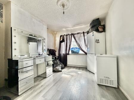 3 bedroom Semi-detached house for sale in Deans Road, East Park, Wolverhampton, WV1
