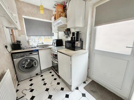 3 bedroom Semi-detached house for sale in Deans Road, East Park, Wolverhampton, WV1