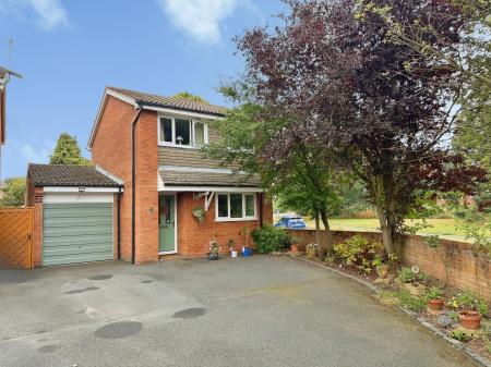 3 bedroom Detached house for sale in Levington Close, Perton, Wolverhampton, WV6