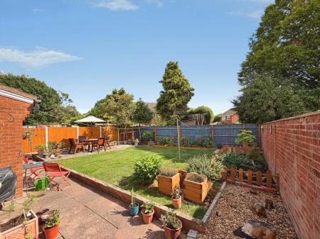 3 bedroom Detached house for sale in Levington Close, Perton, Wolverhampton, WV6