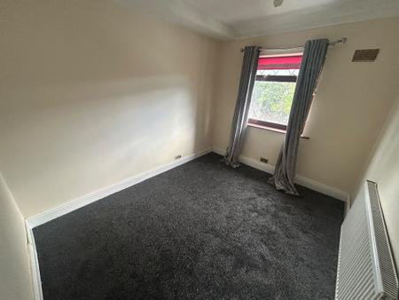 3 bedroom Semi-detached house to let in Waite Road, Willenhall, WV13
