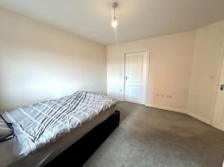 2 bedroom Apartment for sale in Broad Gauge Way, Wolverhampton City Centre, Wolverhampton, WV10