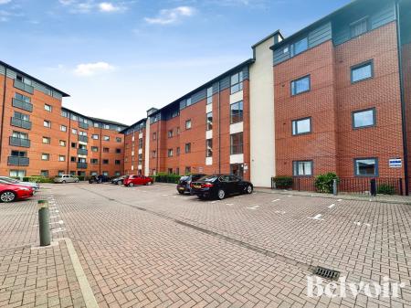 2 bedroom Apartment for sale in Broad Gauge Way, Wolverhampton City Centre, Wolverhampton, WV10