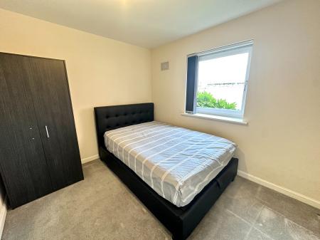 2 bedroom Apartment for sale in Broad Gauge Way, Wolverhampton City Centre, Wolverhampton, WV10