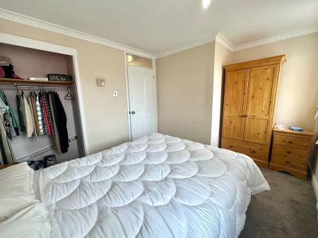 2 bedroom Semi-detached house for sale in Hawkswell Drive, Wolverhampton, WV13