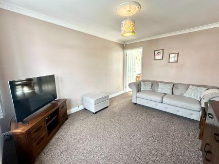 2 bedroom Semi-detached house for sale in Hawkswell Drive, Wolverhampton, WV13