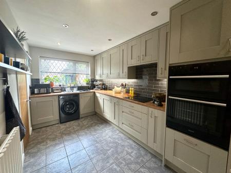 3 bedroom Detached house for sale in Rowan Crescent, Bradmore, Wolverhampton, WV3