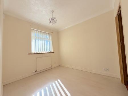 2 bedroom Semi-detached house for sale in Friesland Drive, Heath Town, Wolverhampton, WV1