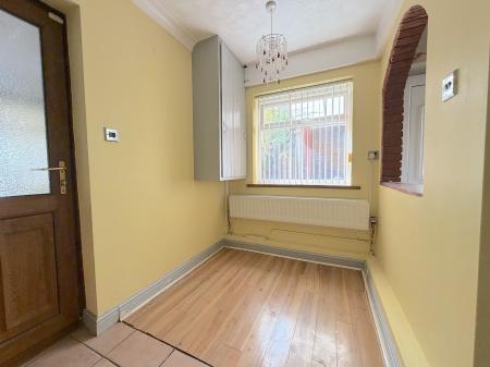2 bedroom Semi-detached house for sale in Friesland Drive, Heath Town, Wolverhampton, WV1