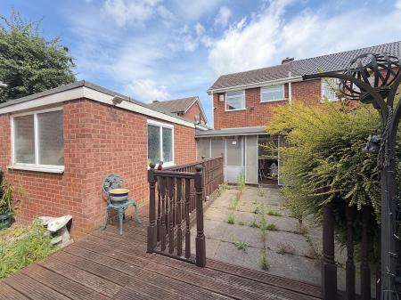 2 bedroom Semi-detached house for sale in Friesland Drive, Heath Town, Wolverhampton, WV1