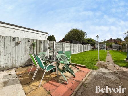 2 bedroom Terraced House for sale in Castlebridge Road, Wednesfield, Wolverhampton, WV11
