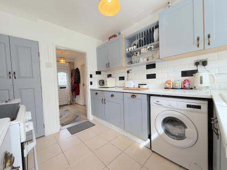 2 bedroom Terraced House for sale in Castlebridge Road, Wednesfield, Wolverhampton, WV11