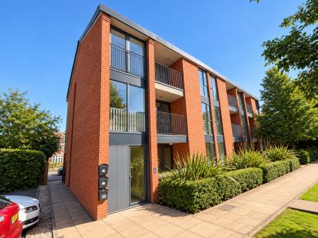 2 bedroom Flat for sale in Junction Road, Ettingshall, Wolverhampton, WV2