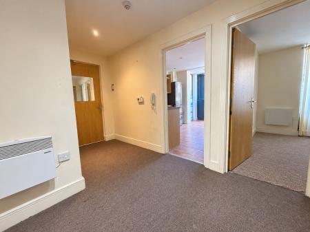 2 bedroom Flat for sale in Junction Road, Ettingshall, Wolverhampton, WV2