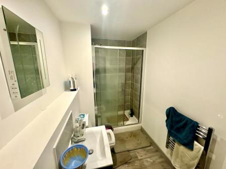 2 bedroom Apartment to let in Church Street, Wolverhampton, WV2