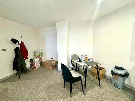 2 bedroom Apartment to let in Church Street, Wolverhampton, WV2