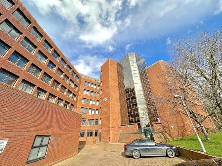 2 bedroom Apartment to let in Church Street, Wolverhampton, WV2