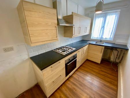 1 bedroom Flat to let in Hellier Road, Wolverhampton, WV10