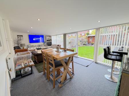 4 bedroom Semi-detached house for sale in Lower Prestwood Road, Wednesfield, Wolverhampton, WV11